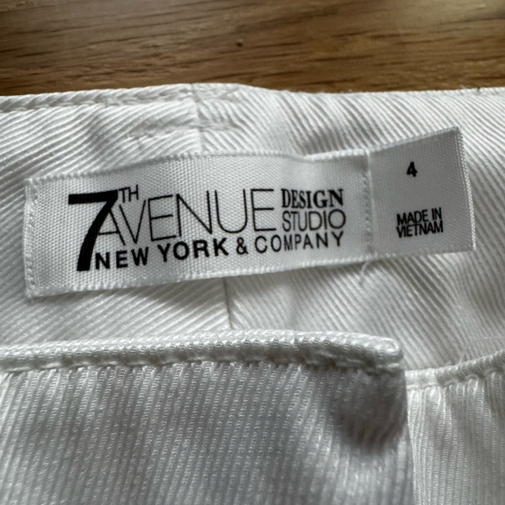 White cropped pants - NY&Co.